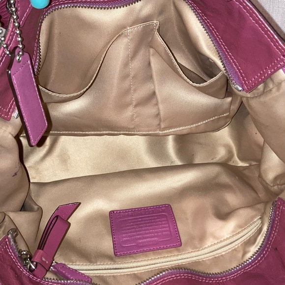 ‘12 COACH Gallery Embossed Patent RoseLeather Tote Bag - Picture 10 of 12